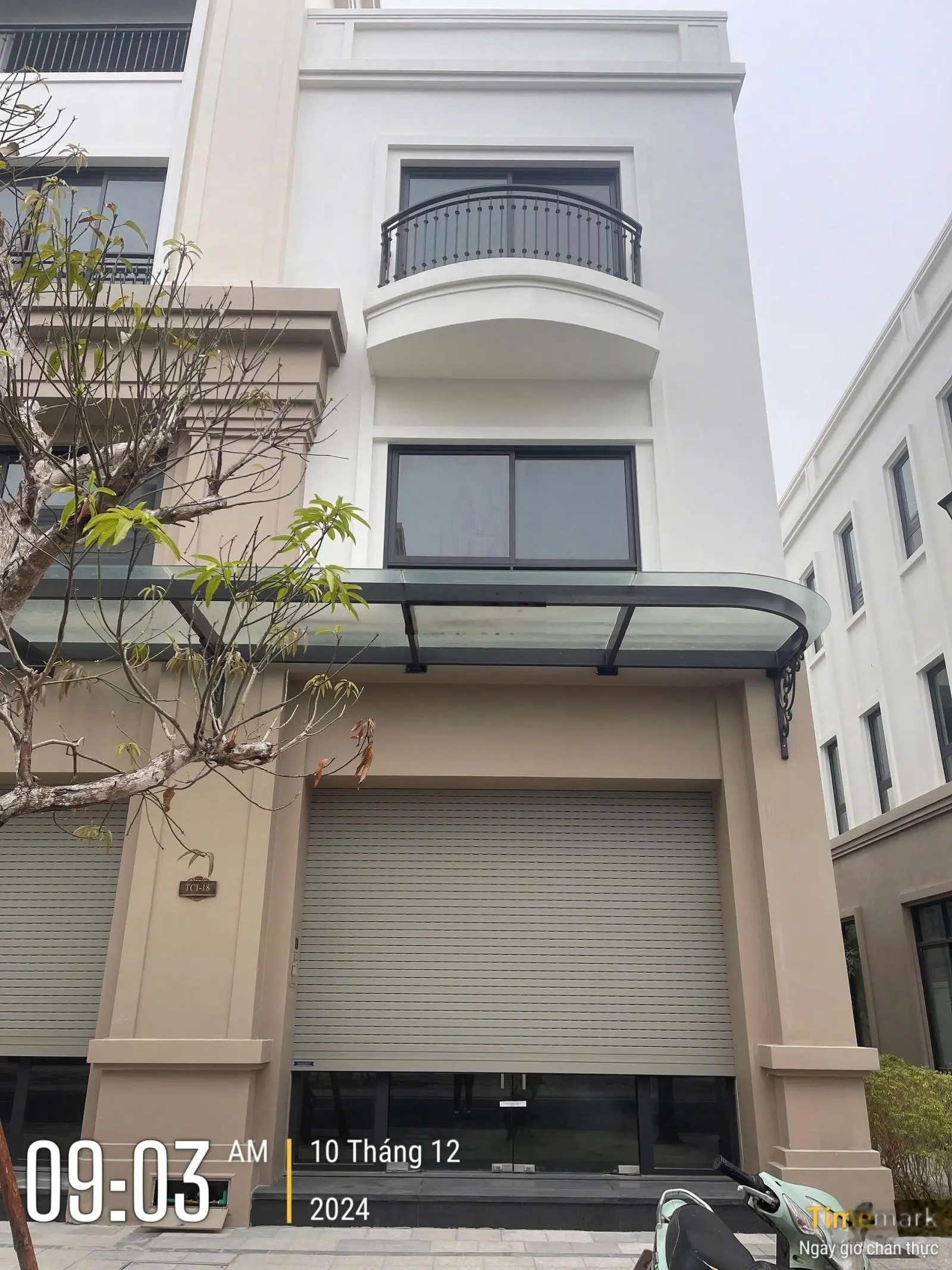 Bán gấp Shophouse đẹp xuất sắc tại Vinhomes Golden Avenue Móng Cái, 3,6 tỷ, 67,5 m2