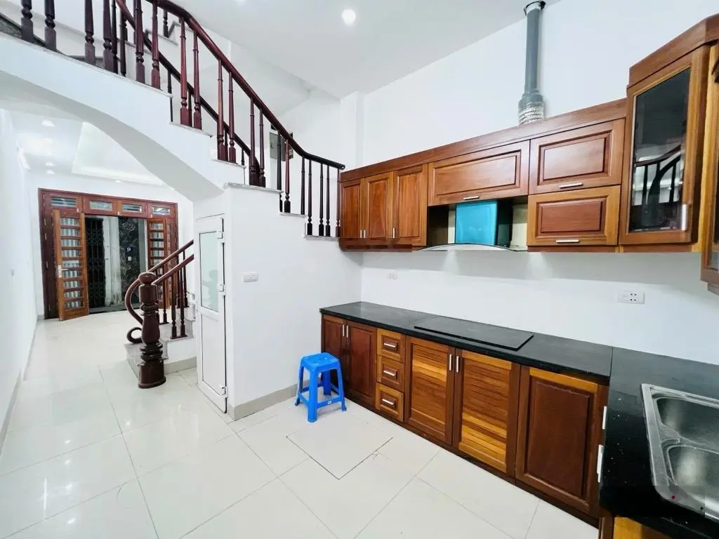 Bán nhà đẹp Nhân Hòa, Thanh Xuân 6,39 tỷ, 35m2, 4PN, giá siêu hời! Gần Royal City, Hapulico