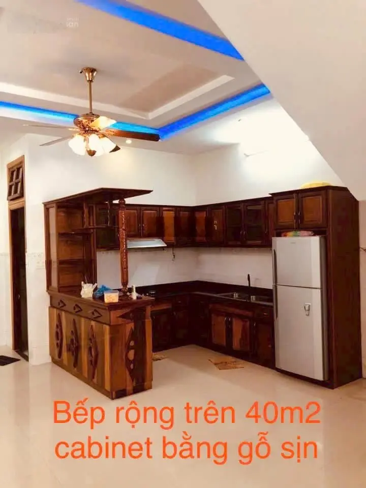 Cần bán nhà mặt tiền đường Trần Thị Tính phường Phước Hoà Nha Trang. Giá 7 tỷ 7. LH 0916 876 ***