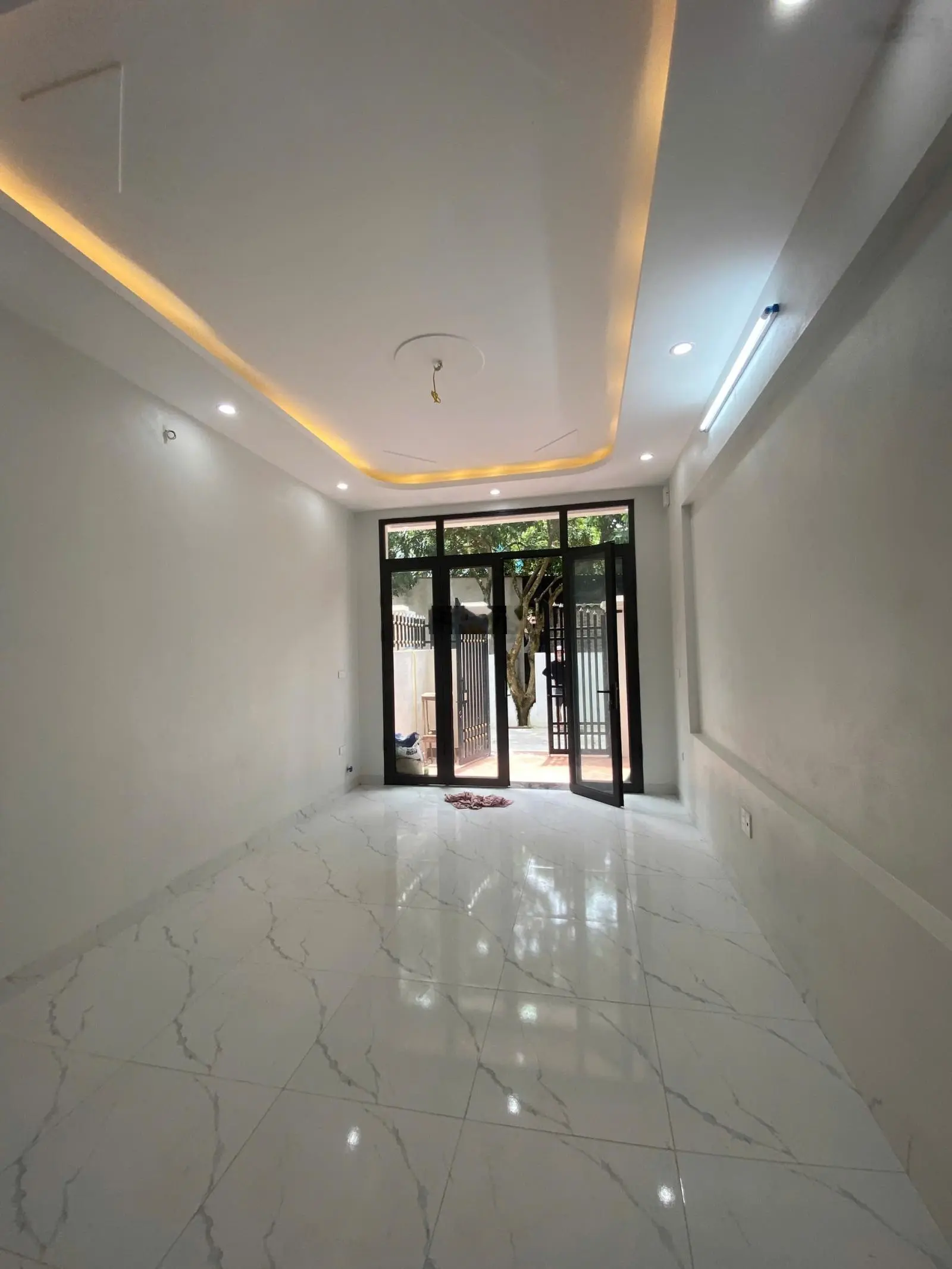 Nhà Đại Thành, cách KĐT Đô Nghĩa 2km 50m2*3T có sân để xe máy riêng, oto con đỗ cửa. Giá 3,25 tỷ