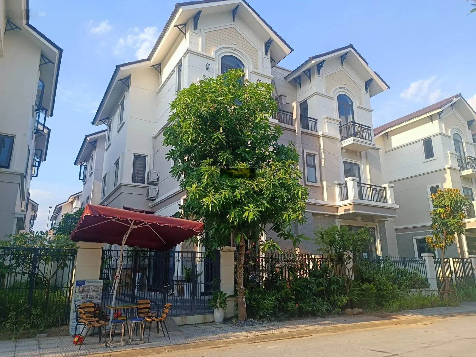 Duy nhất 1 lô villa song lập 135m2 rẻ hơn nhà hàng xóm 500tr