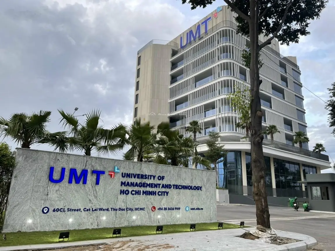 Cần tiền bán gấp lô đất sổ đỏ sát trường đại học UMT tại cát lái.Quận 2.DT 6x20m(120m2)giá 55tr/m2.