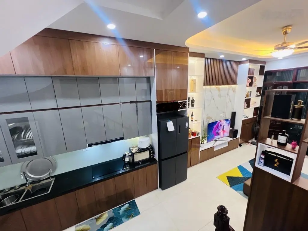 Bán nhà riêng 5 tầng full công năng đường Kim Giang, 6,45 tỷ, 32 m2, chính chủ