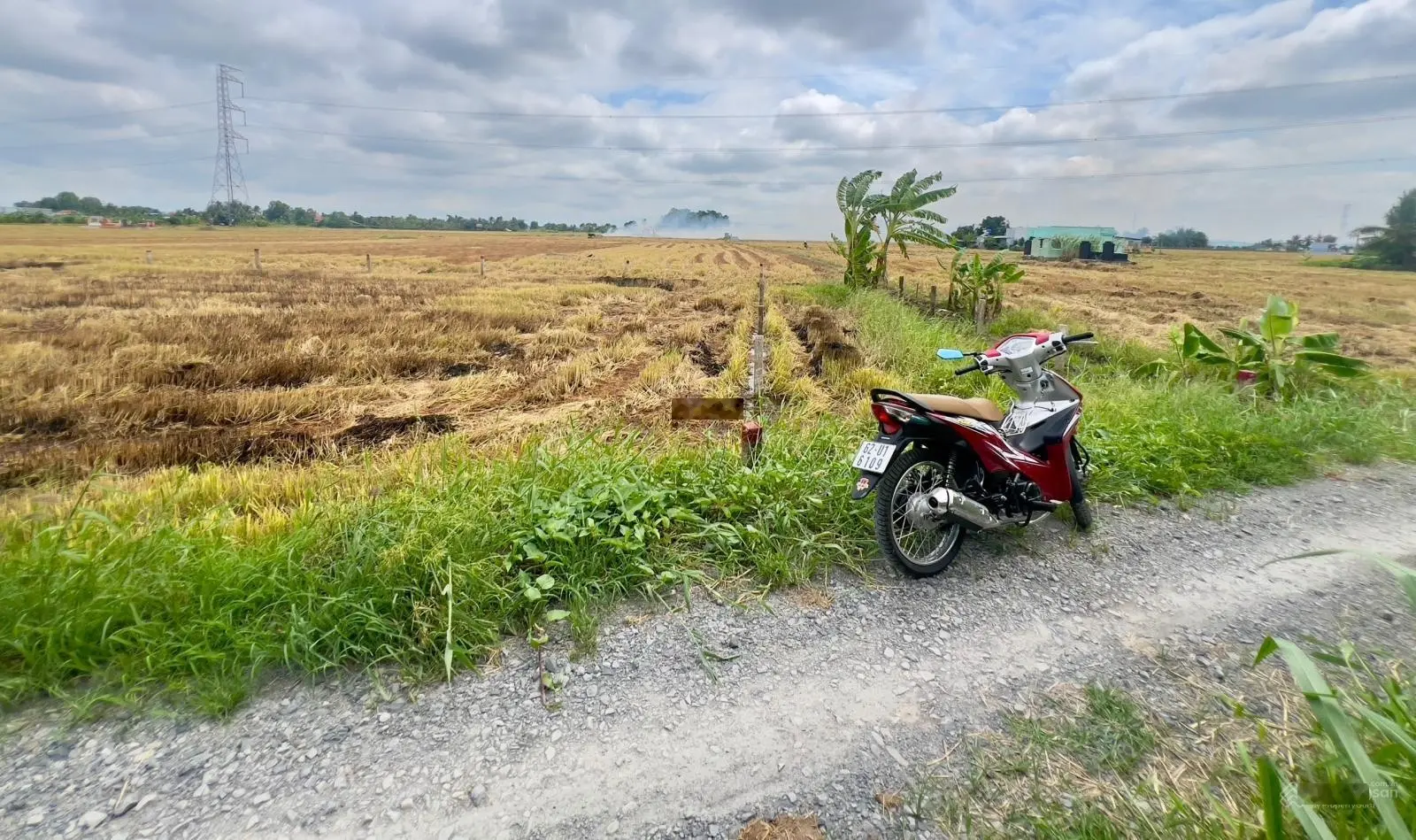 Còn 3 lô thổ cư, view kênh mát mẻ, đường ôtô. Sát UBND, cách nhựa 200m. 6x26m - 480tr TL