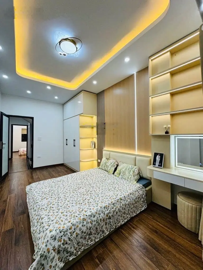 Tuyệt tác có 102 Đống Đa 31m2 5.9 tỷ nhà mới kinh doanh