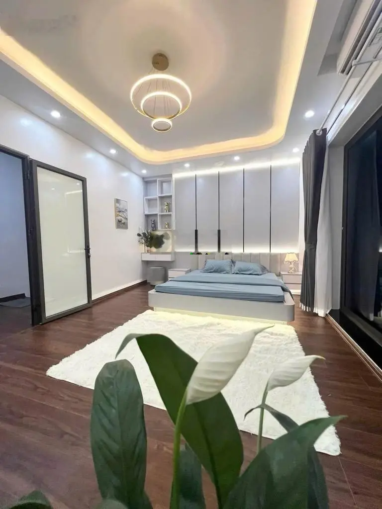 Bán nhà ngõ Quỳnh, sát phố, 31m2, ngõ thông, tặng nội thất, giá rẻ nhất khu vực, sổ đẹp