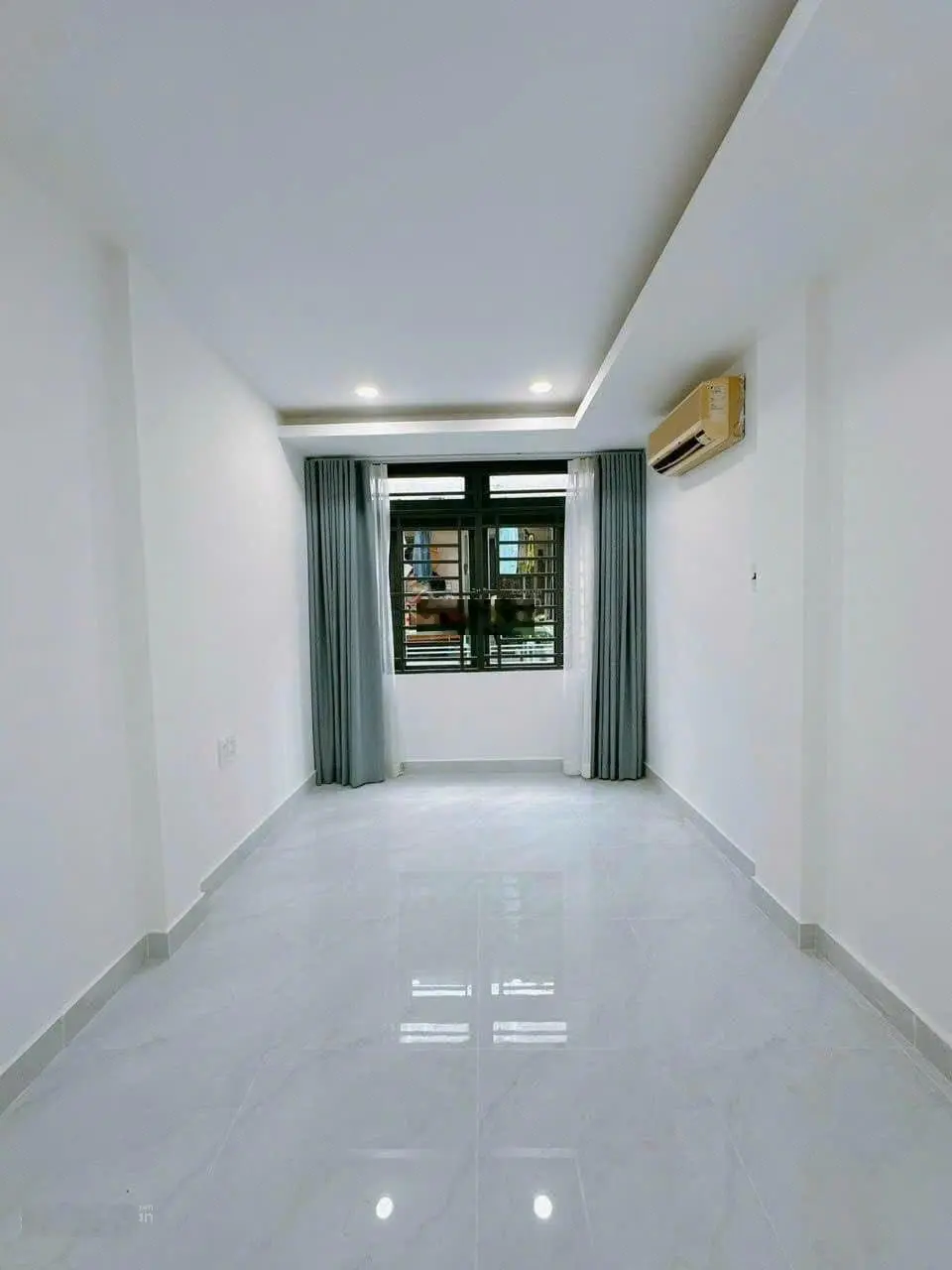 Bán gấp nhà Nguyễn Giá Trí, Bình Thạnh,giá 1tỷ990 /42m2,gần chợ bệnh viện. LH 0906854791 Kim Ngân