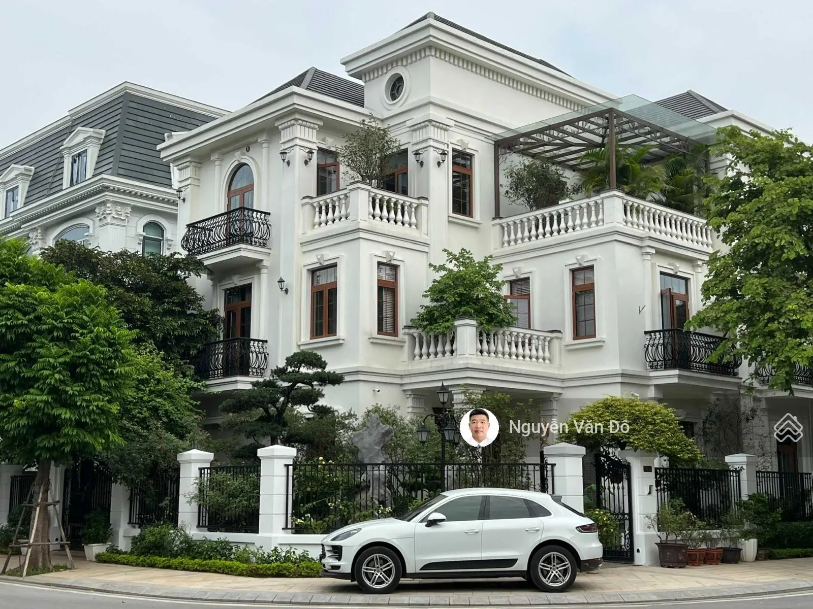 Hàng hiếm: Chính chủ chuyển công tác bán BT liền kề 93.5m2 Vinhomes Green Bay NTL. LH 0983786378