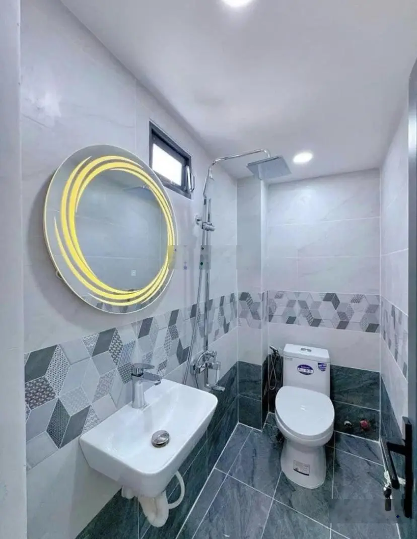 Bán nhà Đường 3/2, Phường 12, Quận 11, giá cực chất 42m2. LH: 0938375876 Khoa