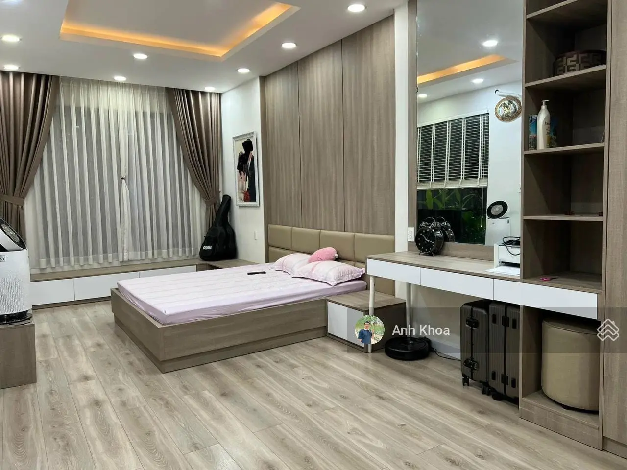 Nhà mới, gần mặt tiền xe hơi quay đầu Nguyễn Bỉnh Khiêm, Q1 (4x17m~70m2) vuông vức. Chỉ 19,5 tỷ TL