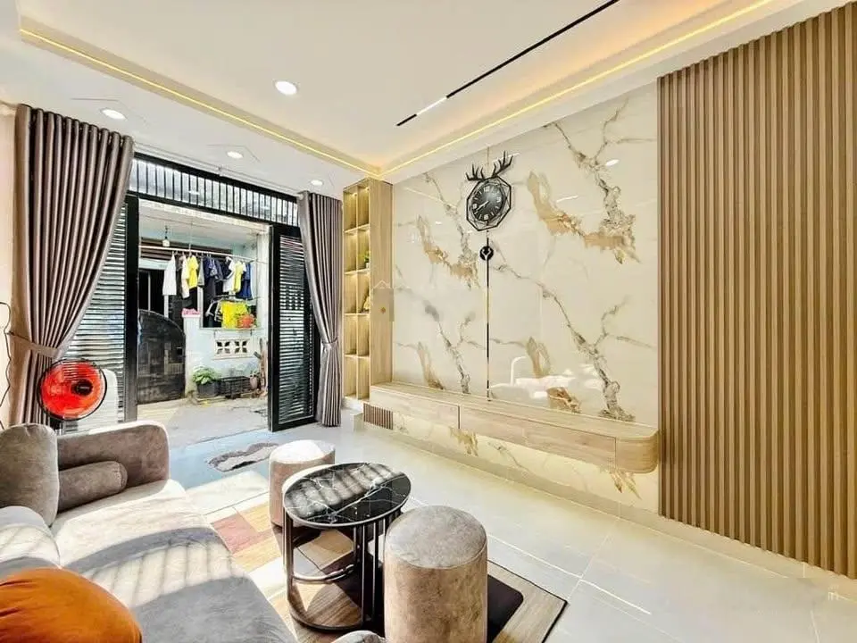 Hot nhà Hoàng Diệu - P. 12 - Quận 4, 45.6m2, 2 PN, giá 6 tỷ 090 - Bốc máy gọi ngay 0393089627