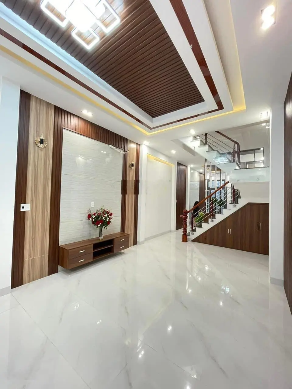 Khách tìm nhà đường ôtô 78,2m2, Đ. Phùng Hưng - P. 14 - Quận 5, đang cho thuê 31triệu