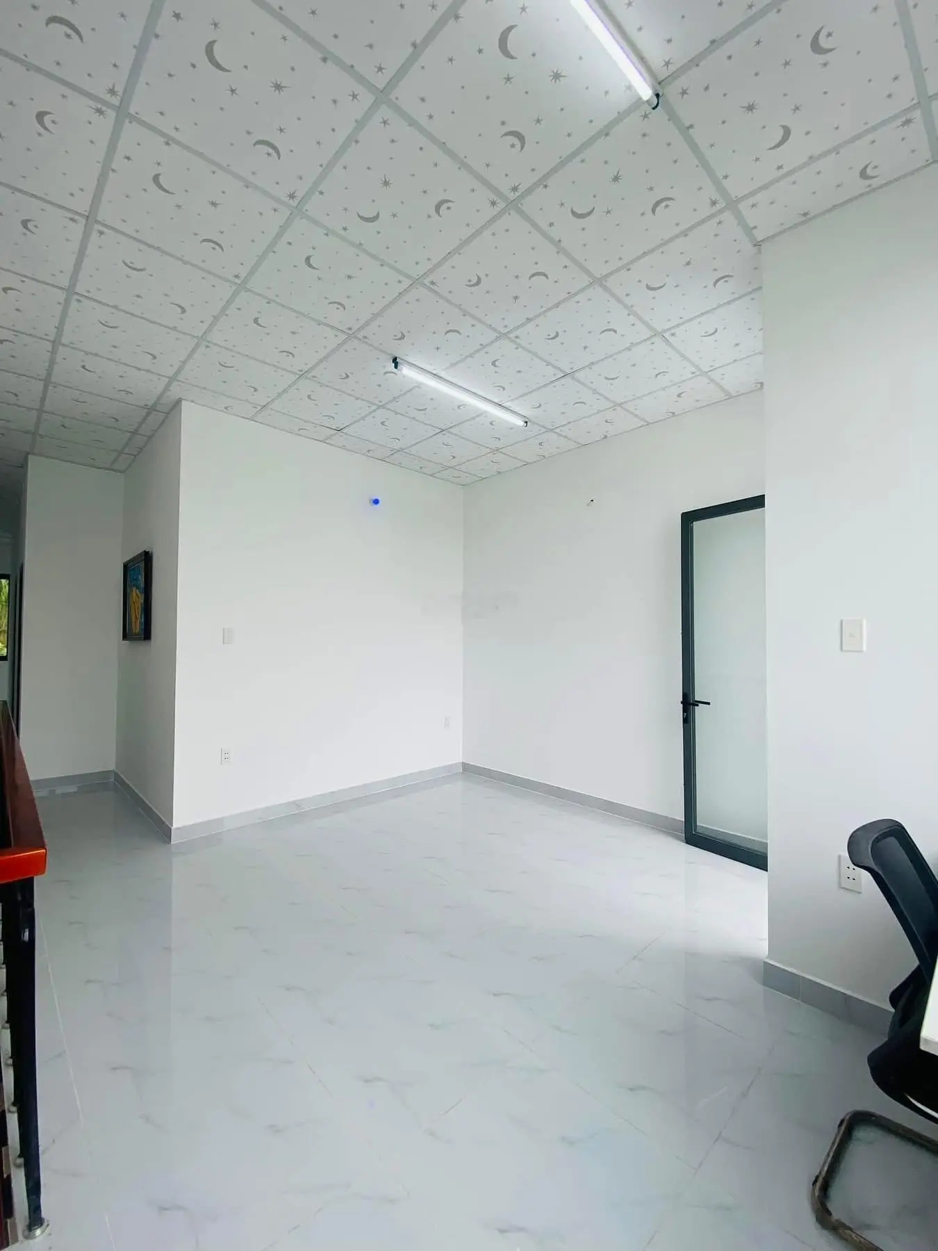 Bán nhà 2 lầu -100m2 mới hoàn thiện giá 1.58tỷ Ấp Mỹ Phong