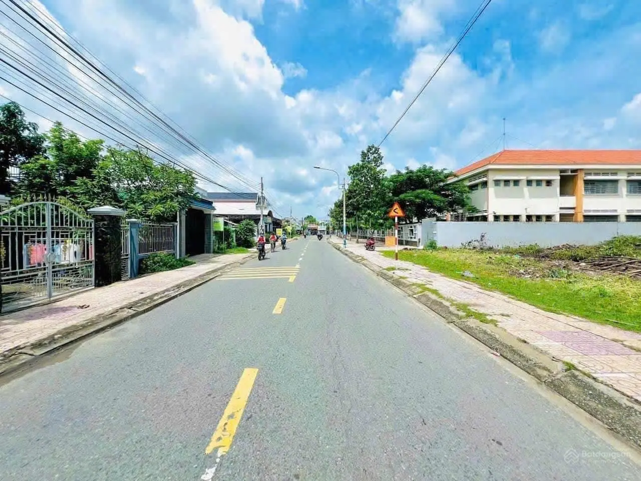 Bán lô đất ngay KCN Minh Hưng - Hàn Quốc, Minh Hưng, Chơn Thành, sổ riêng, 700m2, 450 triệu