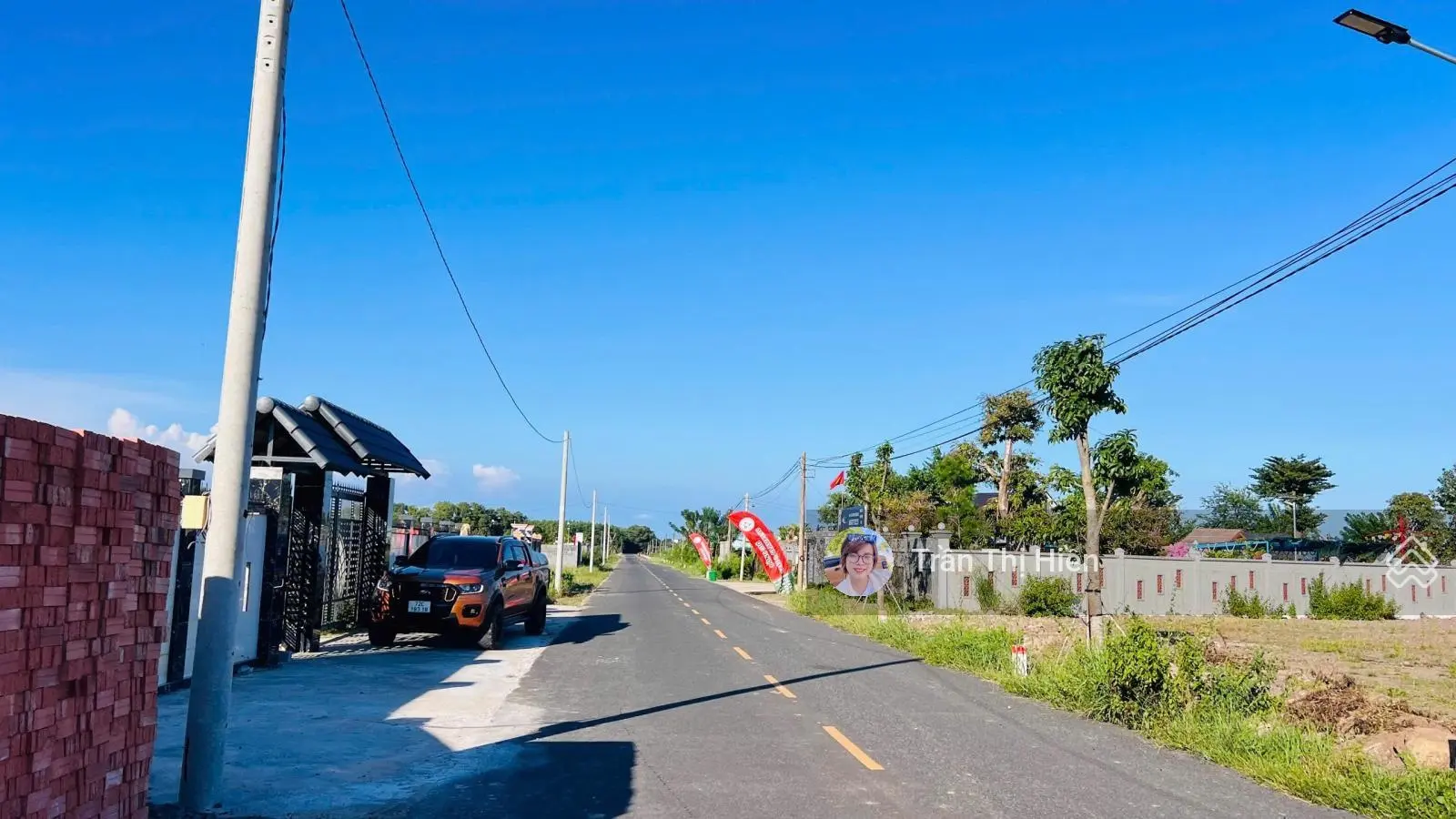 Cạnh bên khu đồng gió Glamping - View núi Minh Đạm - Cách biển Phước Hải chỉ 2km