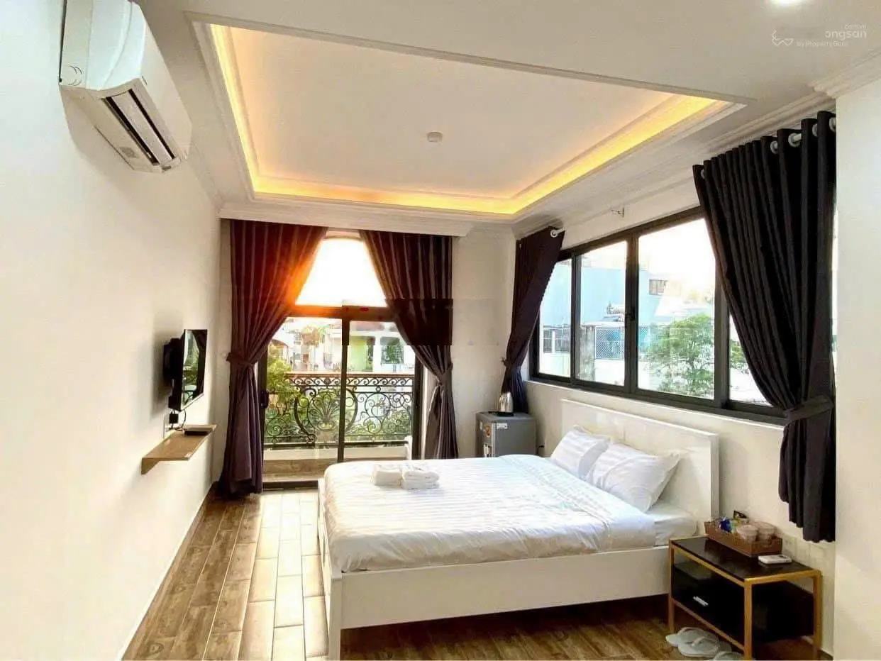 Bán hotel Yên Thế, P.2, Tân Bình (cách sân bay TSN 300m) giá 28 tỷ