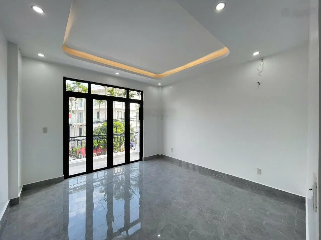 Bán nhà 3 tầng 70m2 mặt đường trục thôn Bạch Mai, Đồng Thái, An Dương