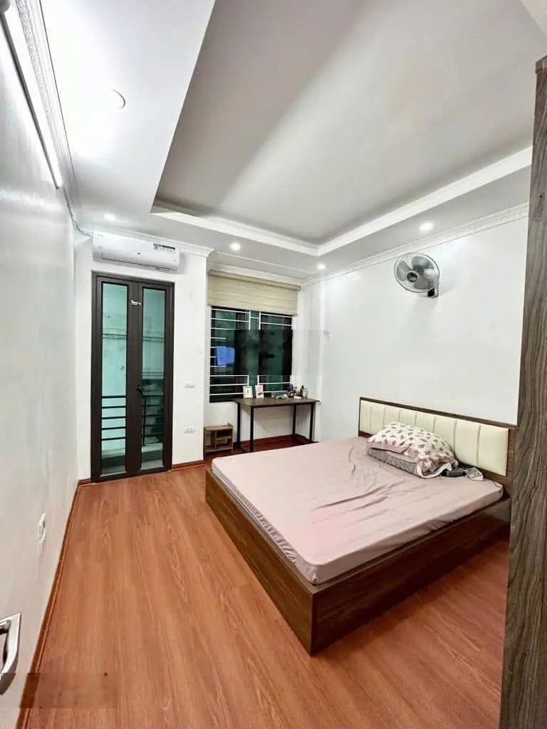 Chính chủ bán gấp nhà bên Nguyễn Trãi, Quận5 62m2 SHR 3,5 tầng 4PN chỉ có 4,35 tỷ cạnh phố lồng đèn