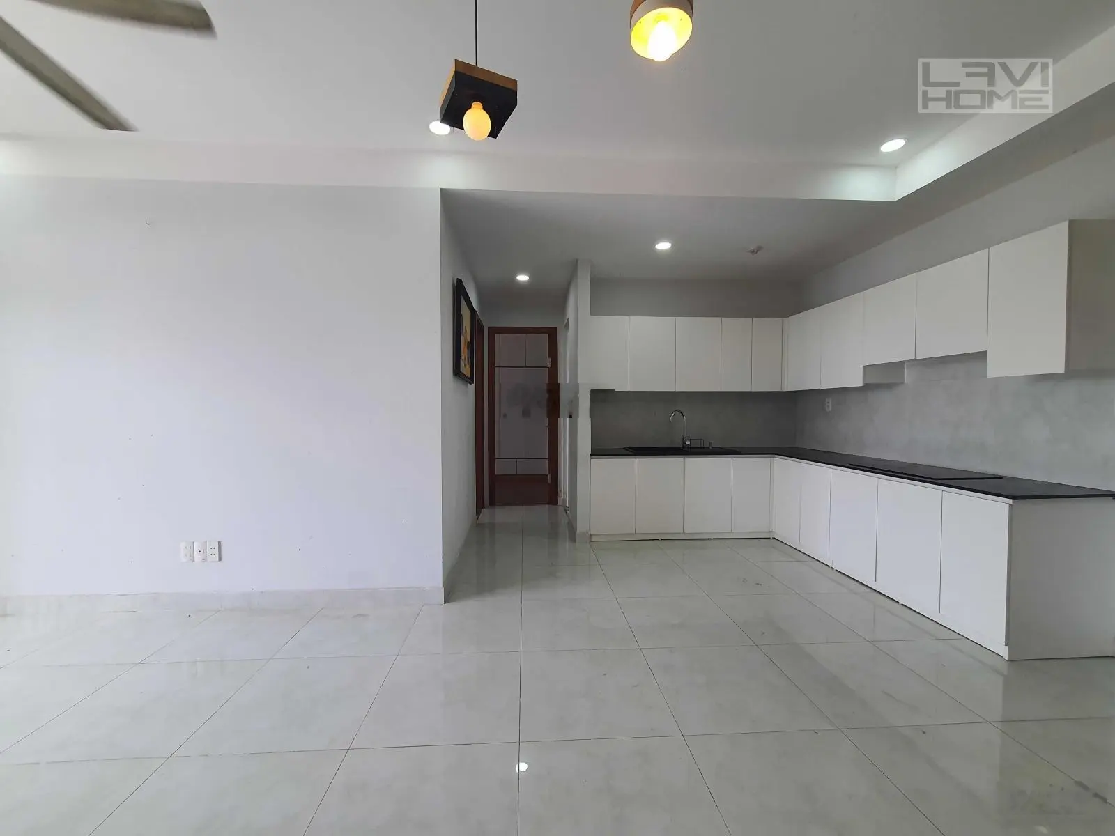 Căn hộ 2PN, 75m2, view Võ Văn Kiệt Q. 5, giá 3 tỷ 250 (tặng nội thất)