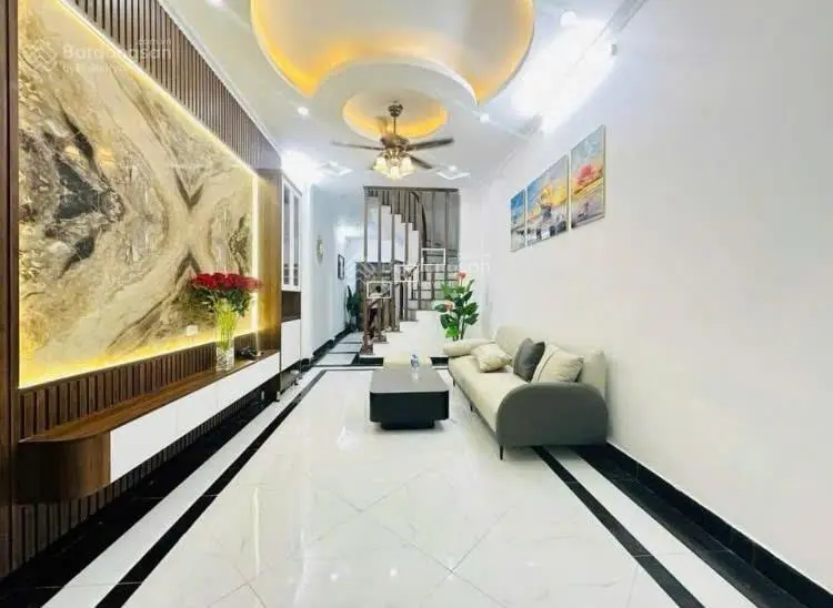 Chính chủ cần bán căn nhà 30m2, đường văn tiến dũng, 4,75 tỷ vnd, sát đường tây thăng long