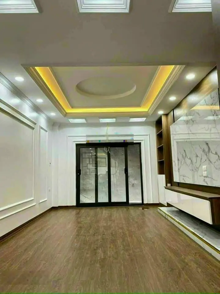 Bán nhà , Hoàng Liệt, Hoàng Mai, Hà Nội, 39m2 x 5 tầng, giá 5.8 tỷ ô tô đỗ cửa ngõ thông