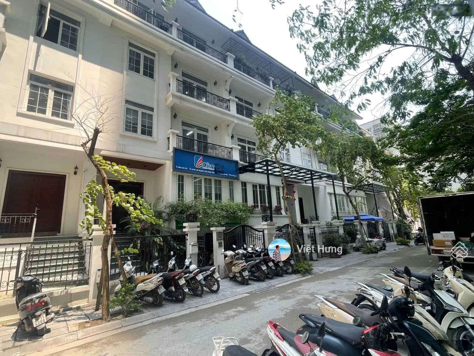 Bán gấp liền kề shophouse 201 Nguyễn Tuân. DT 98m2 x MT 7,5m (Có hầm). Dòng tiền ổn định 600tr/năm