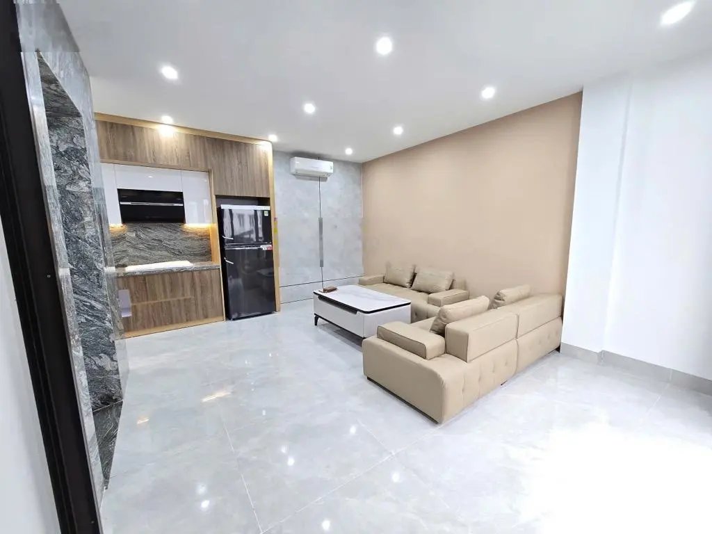 Bán NR view đẹp, 42m2, 3PN, 4WC tại Ngọc Lâm, Long Biên, Hà Nội, giá thỏa thuận