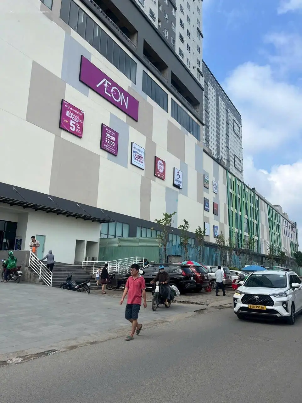 Nhà mặt tiền Cao Lỗ - ngay trung tâm thương mại Parc Mall, 6 tầng, P4 Q8