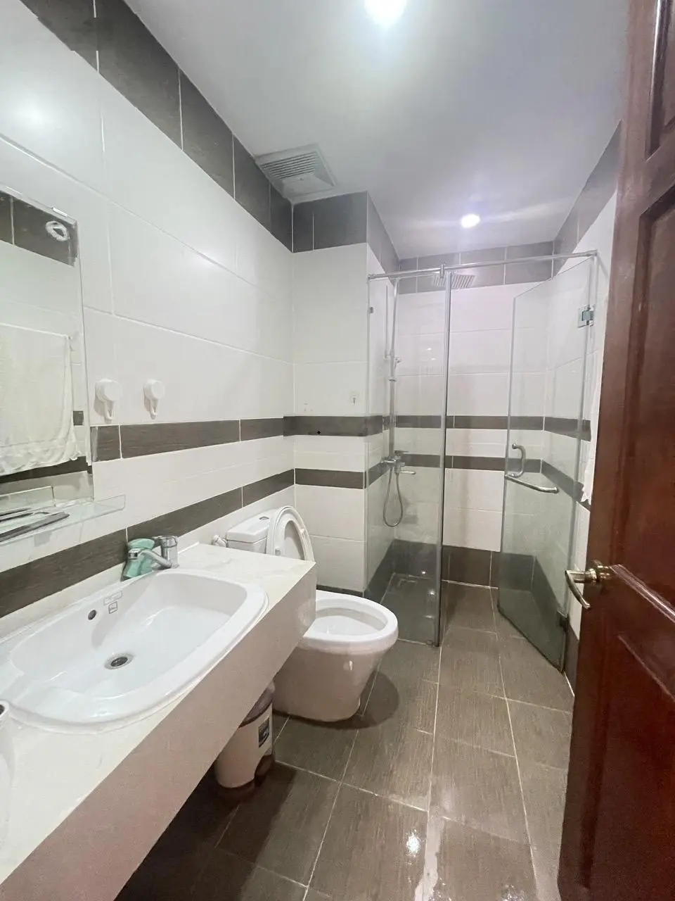 Cần bán CHCC Riva Park, Nguyễn Tất Thành, Quận 4, 80 m2, 2PN , SHR, LH 0985 254 ***