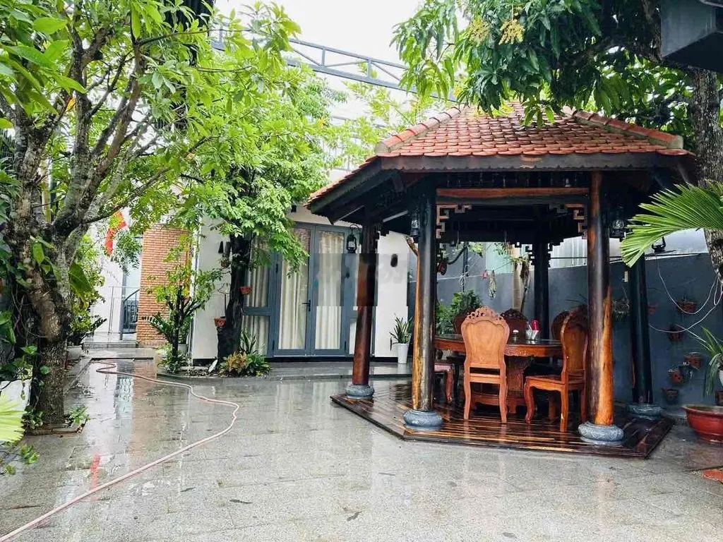 Bán nhà vườn phía bắc nha trang, ô tô đỗ trong sân