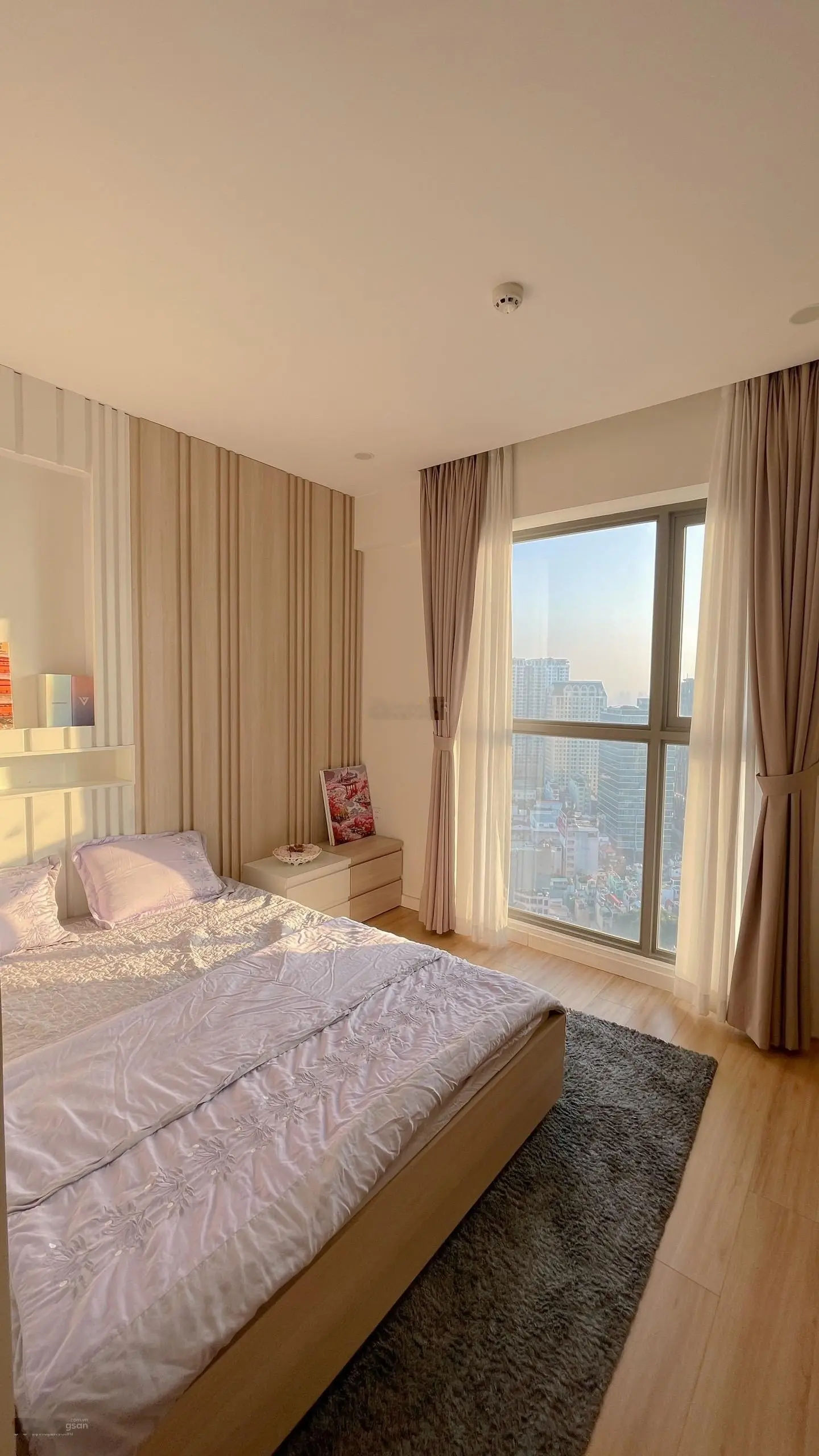 Bán nhanh 115m2 Saigon royal, 2PN, view sônb 12.5 tỷ LH 0933 304 ***