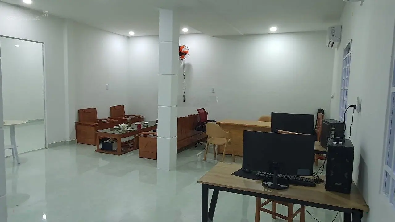 Nhà ngộp bank bán gấp - dt: 4090m2 - giá bán: 42tỷ