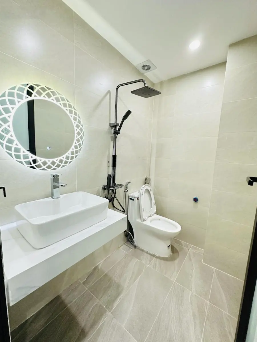 Nhà riêng 4PN, 3WC, giá siêu hời 7,9 tỷ, 40m2 tại Vương Thừa Vũ, Khương Mai, Thanh Xuân