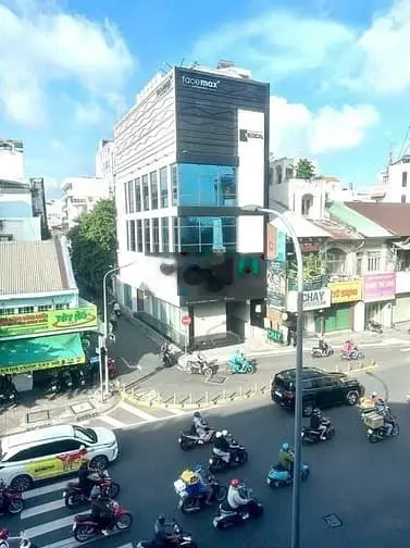 Bán nhà MT Đinh Tiên Hoàng, P Đa Kao Quận 1, DT 8,2 x 22m, HĐT 176 tri