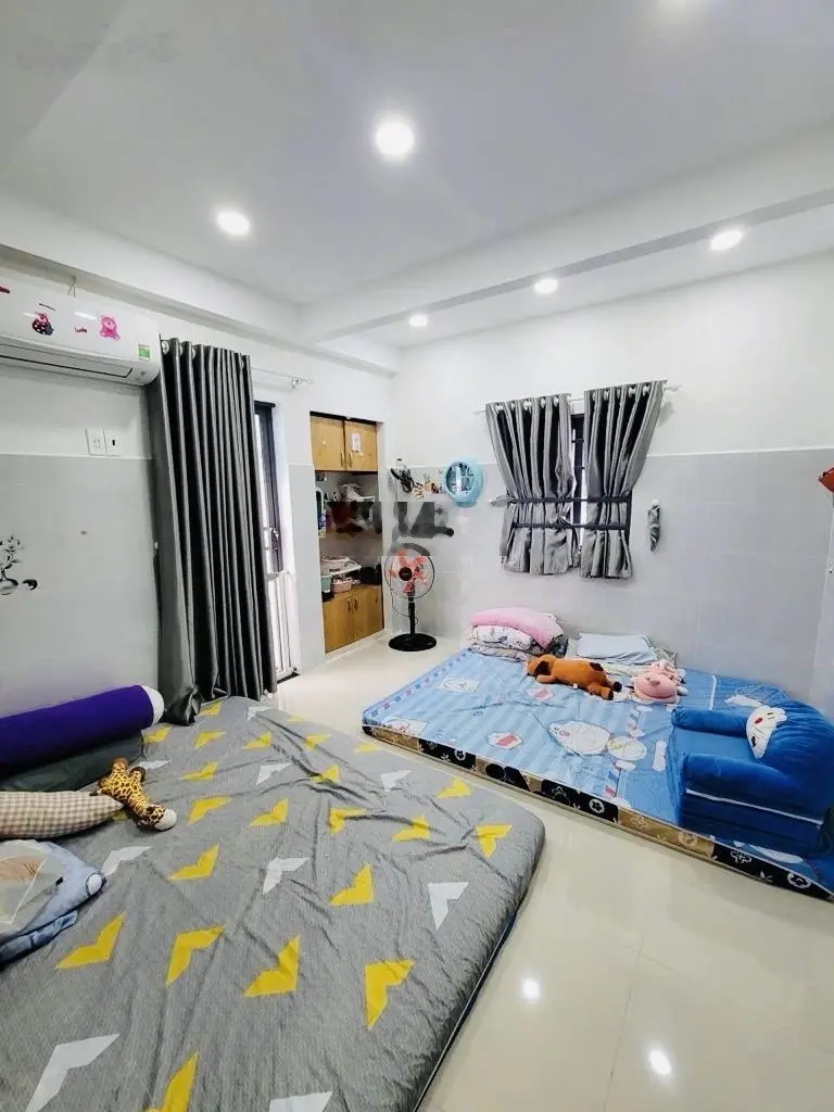 Nhà xinh, 3 mặt thoáng, nở hậu - Trần Văn Đang - 33m2, 3 tầng - nhích 5 tỷ