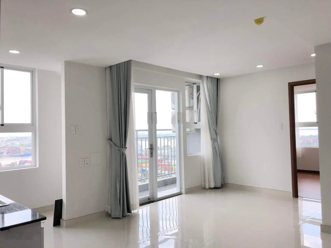 Cần bán lỗ căn góc 2PN, 2WC Samsora Riverside giá 1ty250, Dĩ An, Bình Dương