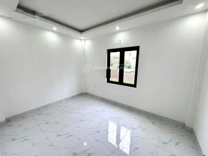 Bán nhà 1 trệt 2 lầu 75m2 đường Nguyễn Hữu Trí Bình Chánh