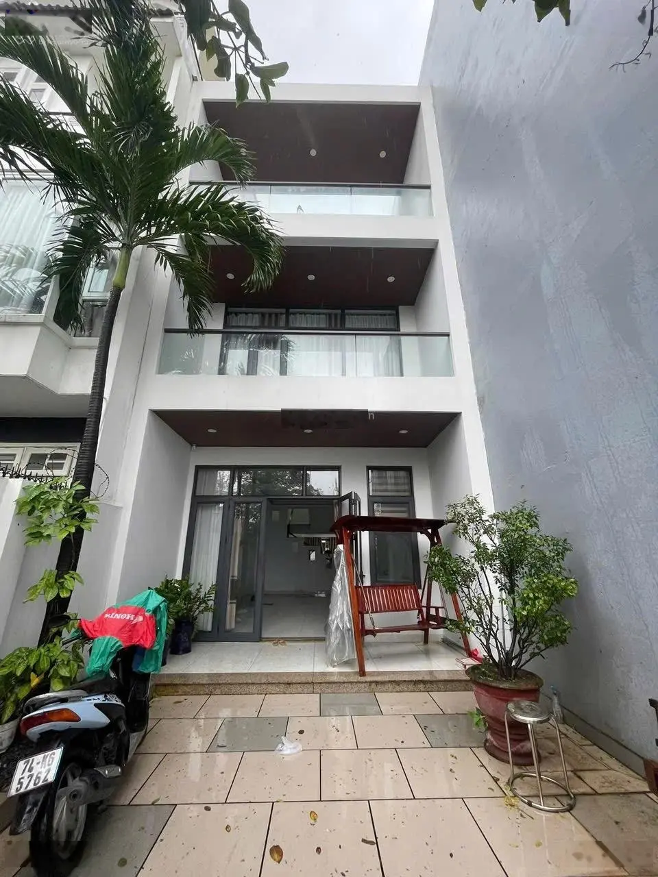 Bán nhà mặt phố Nguyễn Tất Thành, 13,5 tỷ, 125m2, view đẹp hot