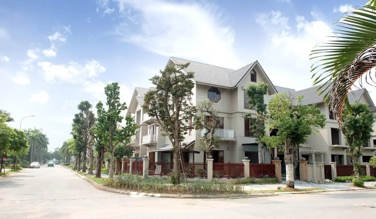 Hàng độc tại Sunny Garden City, 25,5 tỷ, 180m2, 4PN, 4pt. MS Linh 0944 057 ***