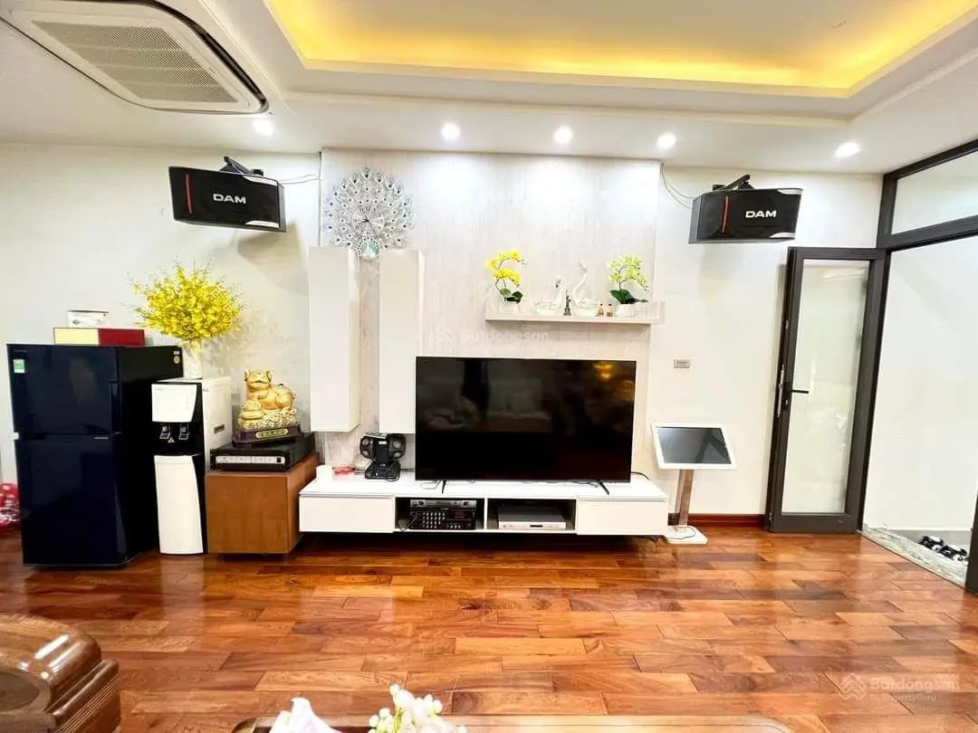 Bán rẻ! Văn Cao phân lô oto tránh dừng đỗ vỉa hè 3m, 2 thoáng KD đỉnh DT 800tr/năm 60m2*5T khu vip