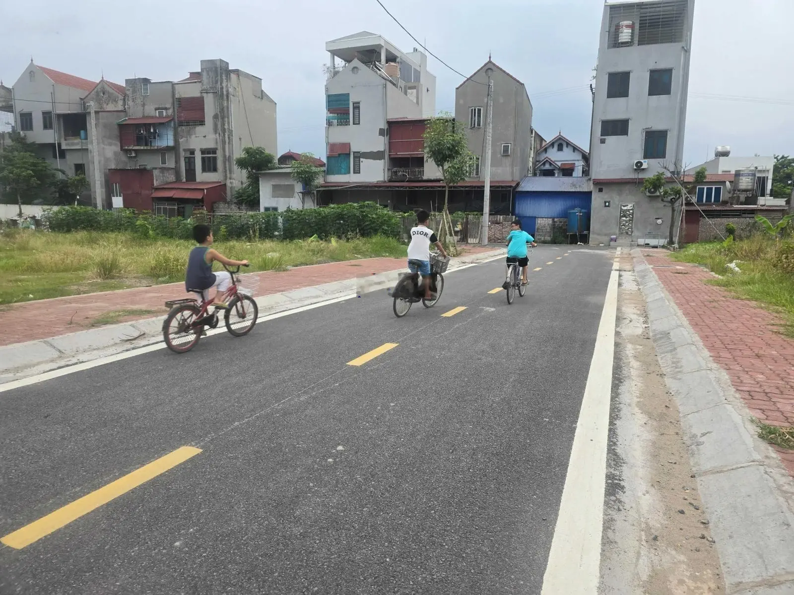 Đất đấu giá cách nút giao Vành Đai 4, 1 km, Cầu Mễ sở, trục KD 2 mặt đường. Gần các khu đô thị lớn