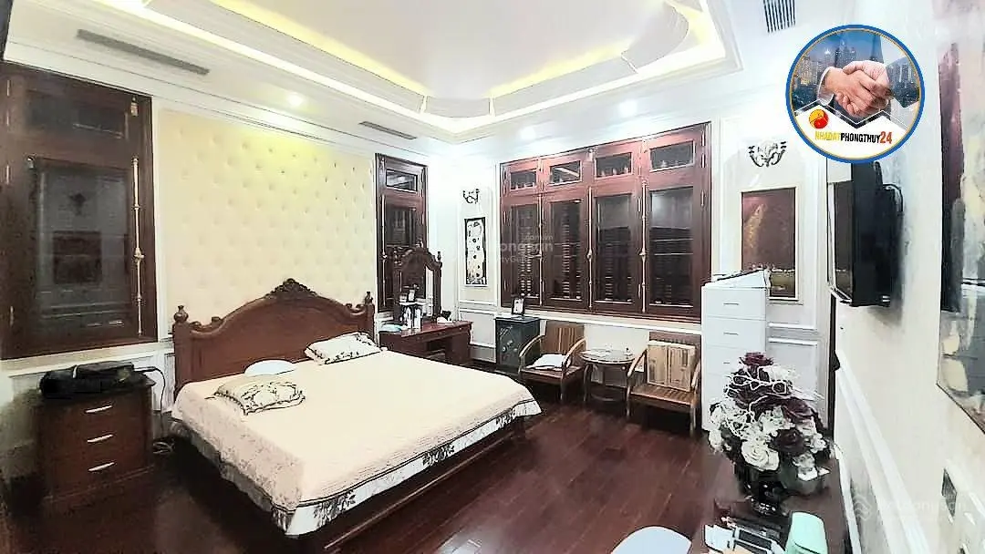 Bán biệt thự Bạch Đằng, Hồng Bàng, Hải Phòng. 250m2, 4 tầng, chỉ 30 tỷ