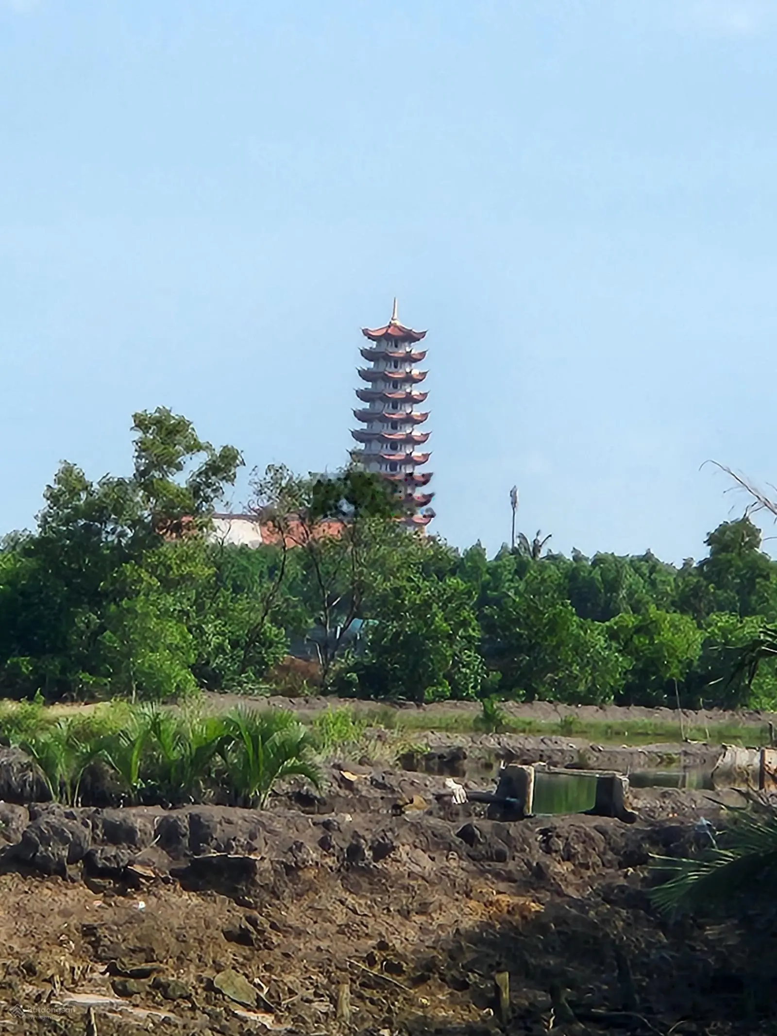 Ngộp bank Bán Nhà Đường OTO Mặt Tiền Sông Lớn .