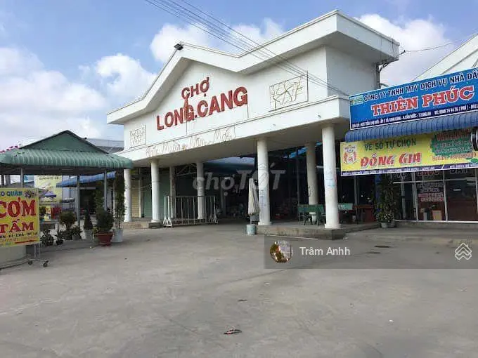 Gần KĐT Phúc Long 2 MT 295m2 đất ở chợ Long Cang sát TT. Bến Lức SHR nở hậu vuông vức