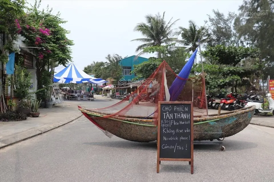 Bán đất mặt biển, mặt tiền đường Nguyễn Phan Vinh, ngay chợ phiên Tân Thành, Hội An