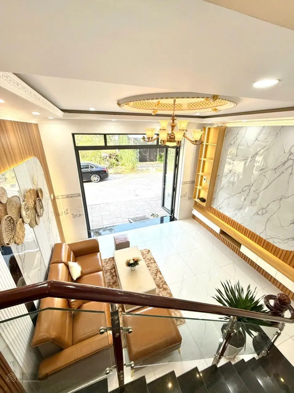 Bán nhà Văn Hoá Tây Đô, 2 phòng ngủ, sổ hồng, hoàn công, Tây Nam, DTSD 130m2, lộ 12m, mới 100%