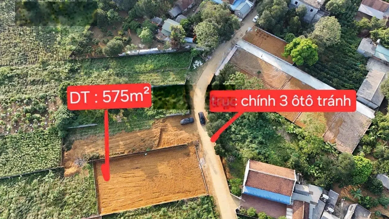 575m / 17m mặt tiền ,đường 8m, trục chính thôn giá rẻ 13,5tr/m , tại thôn 3 phú cát , quốc oai ,HN