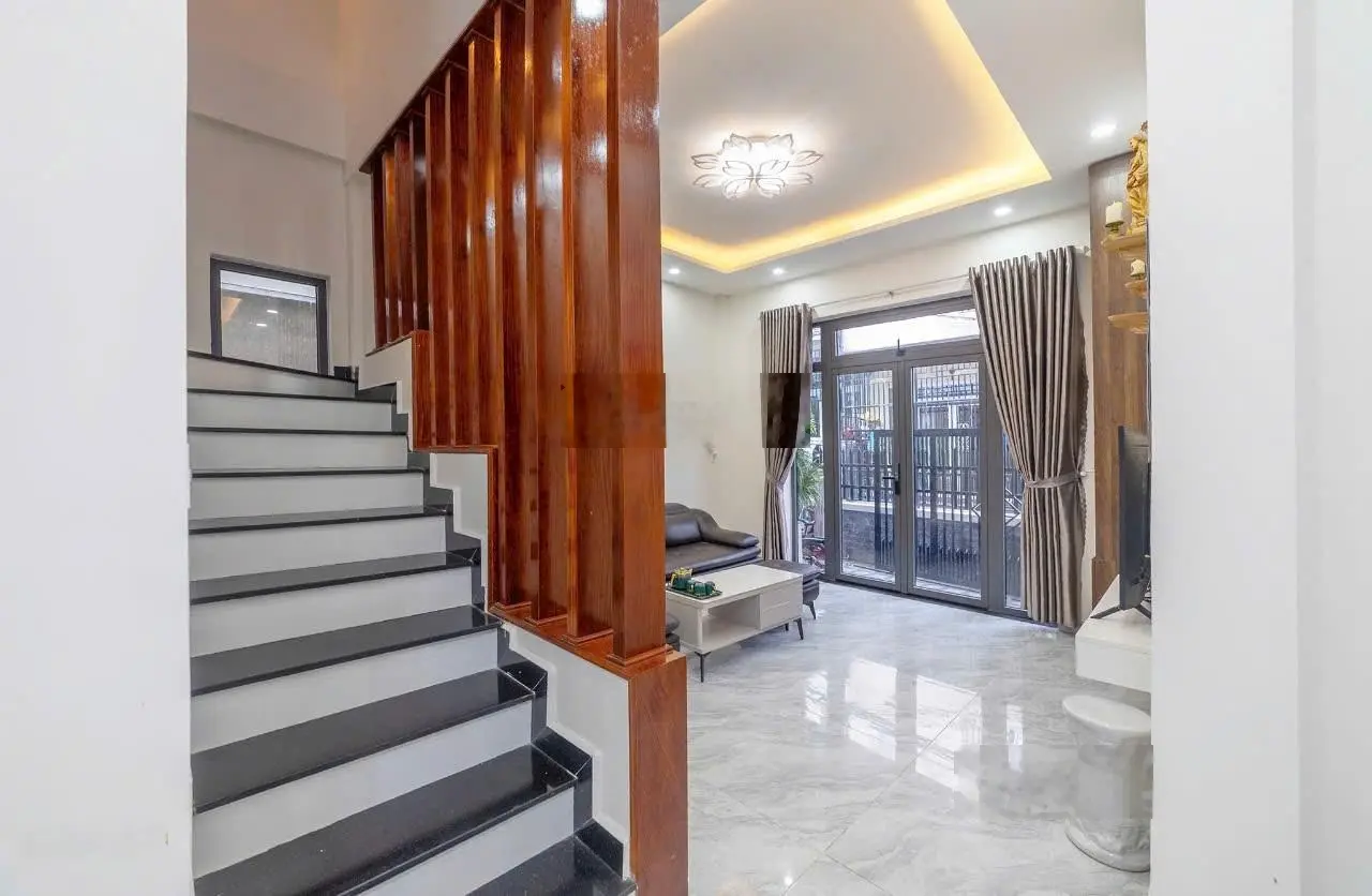 Villa mini xinh xắn, hiện đại, gần bến xe Thành Bưởi, TP Đà Lạt