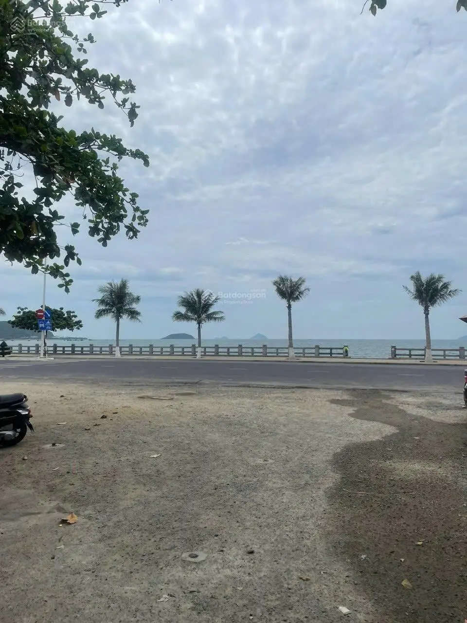 Bán đất tặng dãy nhà trọ đường Dương Hiến Quyền - P. Vĩnh Hoà - TP. Nha Trang