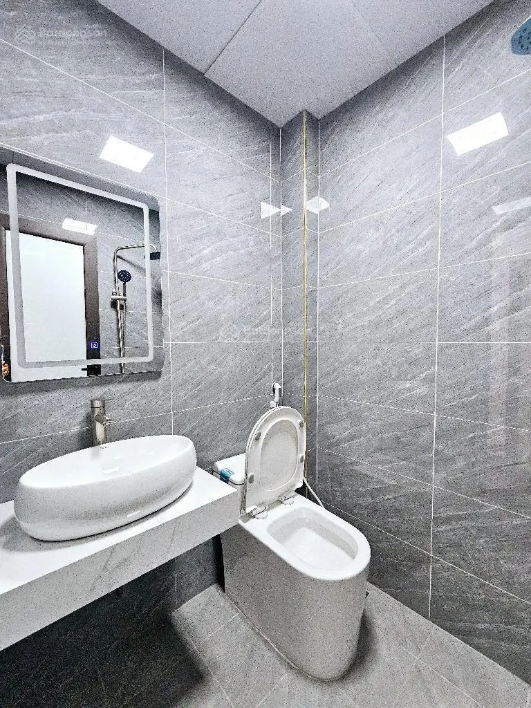 Bán nhà đẹp, 5 tầng Thanh Nhàn, sổ đỏ 34m2; 6,25 tỷ